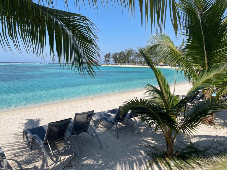 Roatán dovolena Vánoce Karibik